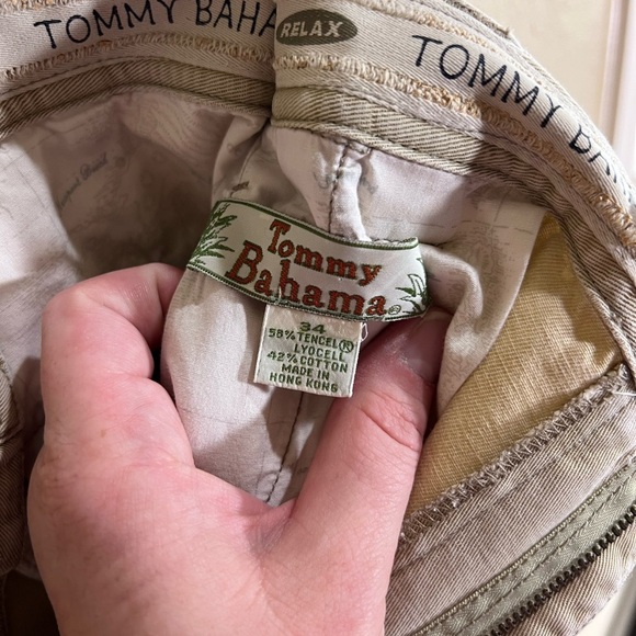 Tommy Bahama Men's Cream Flat Front Shorts - Picture 3 of 5